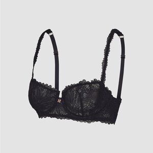 STRAP UP LACE BRALETTE